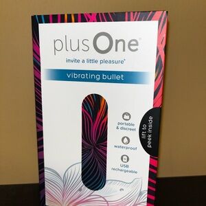plusOne Vibrating Bullet - Multicolor